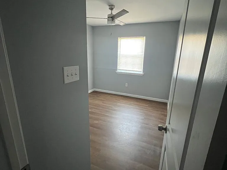 4409 Skyview Dr — Photo 4