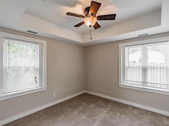 5th image of 3910 Cass St APT 308