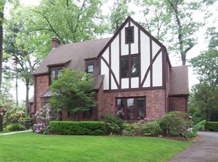 41 Dover Rd, Longmeadow, MA 01106