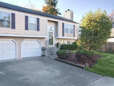 3609 NE 11th Ct, Renton, WA, 98056