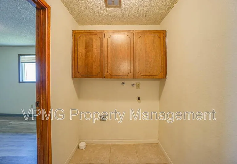 2815 Caples Ave #1 — Photo 8