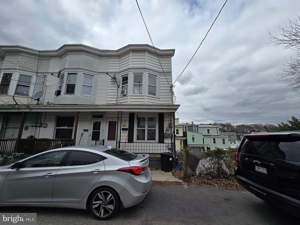 1st image of 720 Mine St