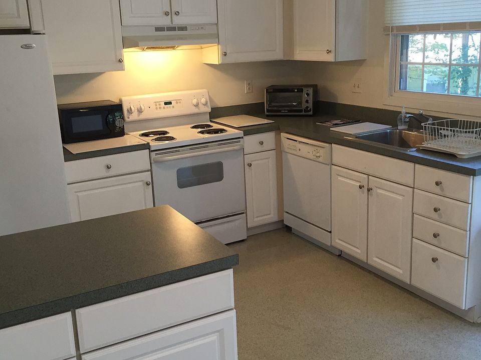 1st image of 615 McKinway