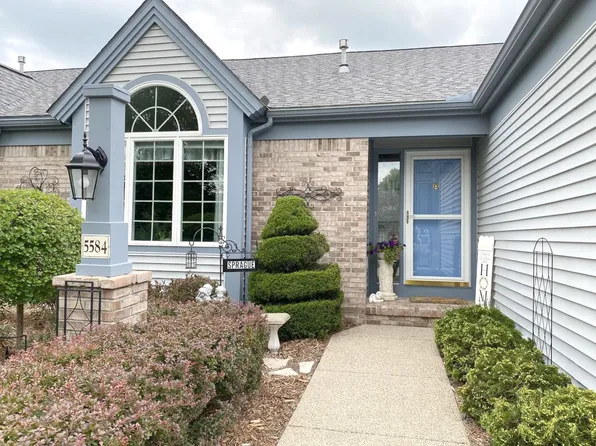 5584 Spring Knoll Dr, Bay City, MI 48706