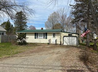 40 Wheelden Hts, Hampden, ME 04444