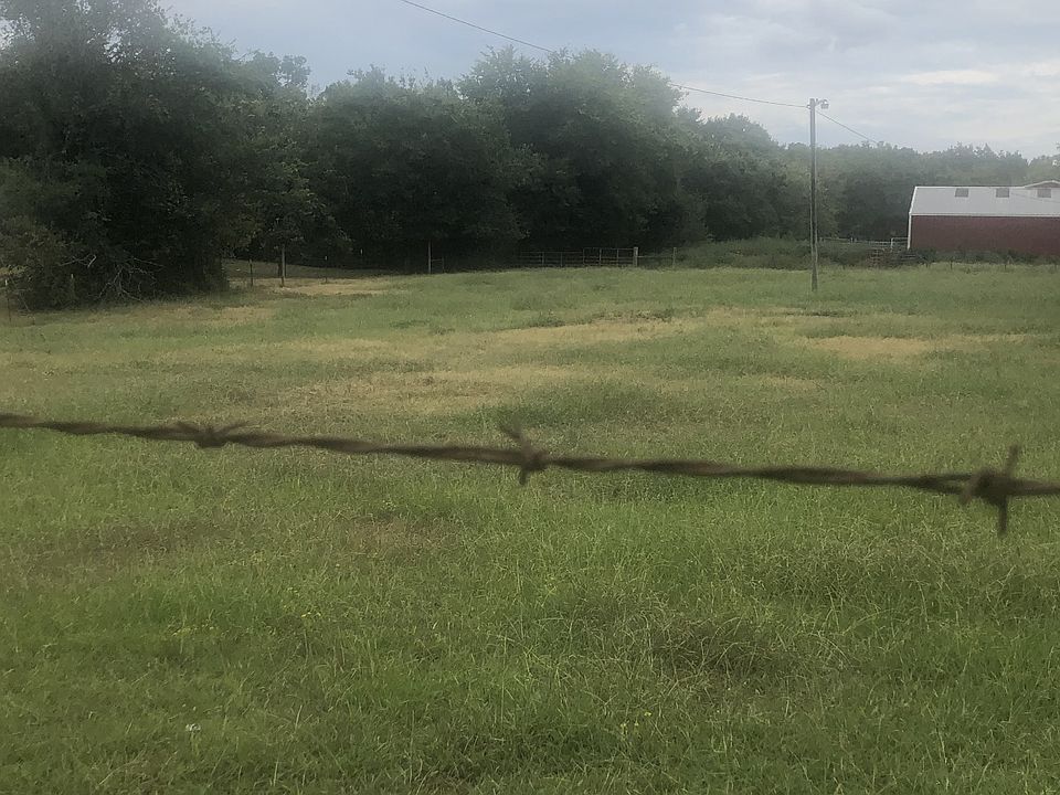1st image of 46131/2 Halls Hill Pike