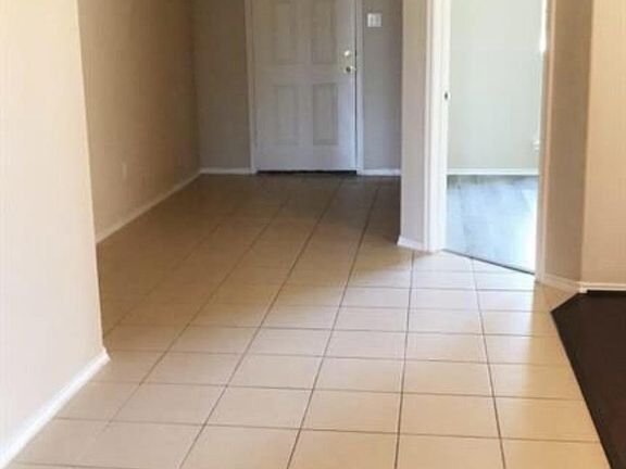 3rd image of 1001 Golden Bear Ln