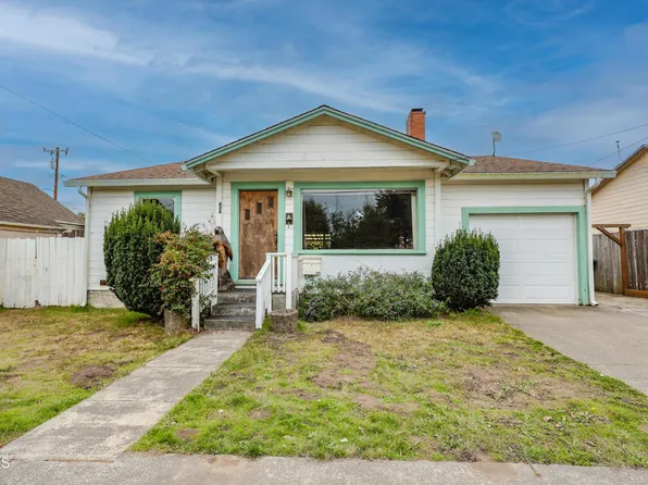 826 Cedar St, Fort Bragg, CA 95437