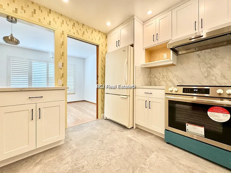 1596 28th Ave — Photo 12