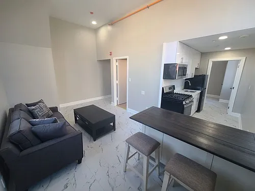 Floor plan 80 State - Grand...
