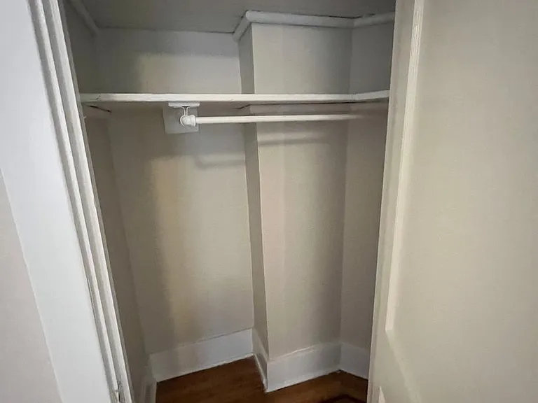 410 — Photo 13