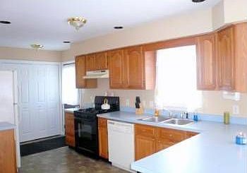 2nd image of 23 Oak Dr