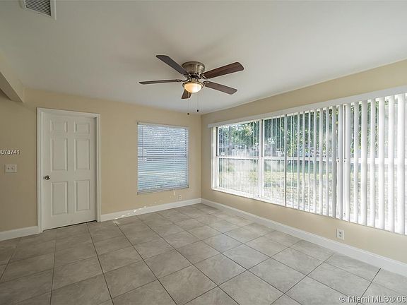 5th image of 2184 2nd St SW