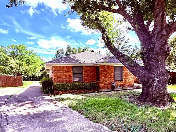 2nd image of 2204 Newgate Dr