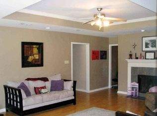 9856 Mint Dr, Baton Rouge, LA 70809