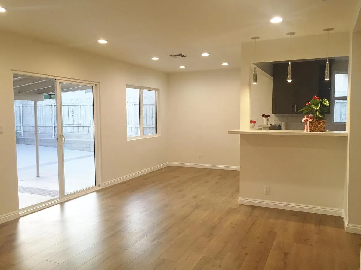 3 bed, 1391 sqft, $5,350 — Photo 4