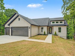 7 Kilmarnock Ln, Bella Vista, AR 72715