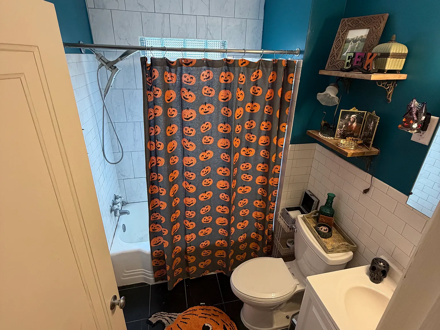 2 bed, 960 sqft, $2,000 — Photo 2