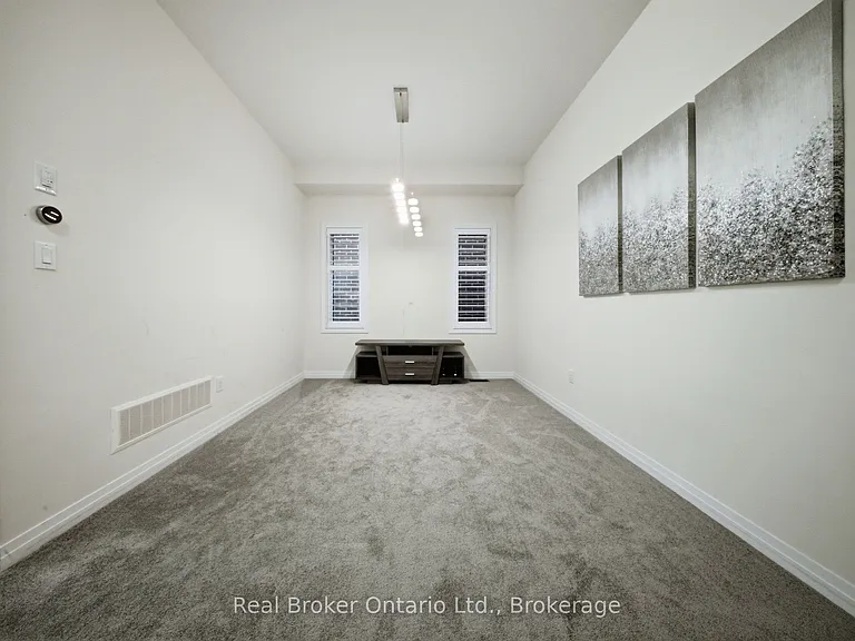67 Macklin St — Photo 10