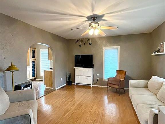 2nd image of 521 N Mesa Avenue