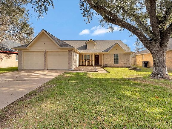 2nd image of 2718 Village Circle Dr