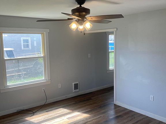 3rd image of 1712 S 11th Ave