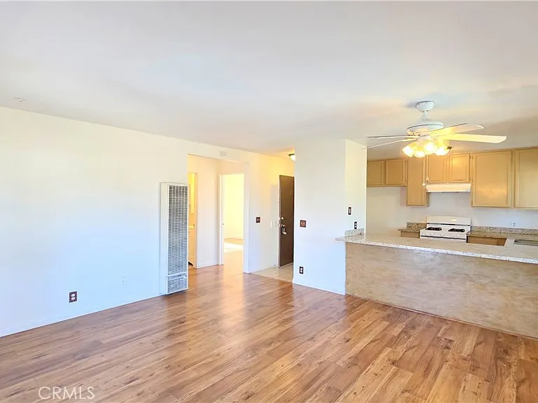 7331 9th St #6 — Photo 5