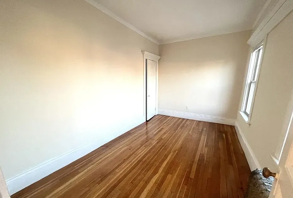 2 bed, 975 sqft, $1,250 — Photo 3