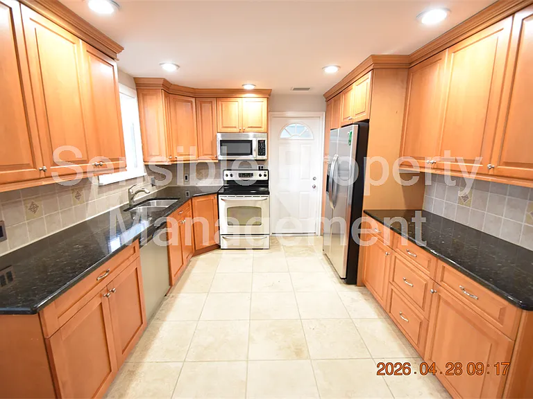 3223 W Wyoming Ave — Photo 15