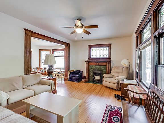 2nd image of 2535 Aldrich Ave S