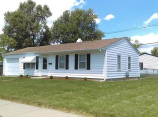 102 Arlington Dr, Romeoville, IL 60446