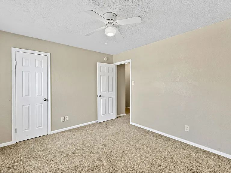 308 Mack Dr — Photo 16