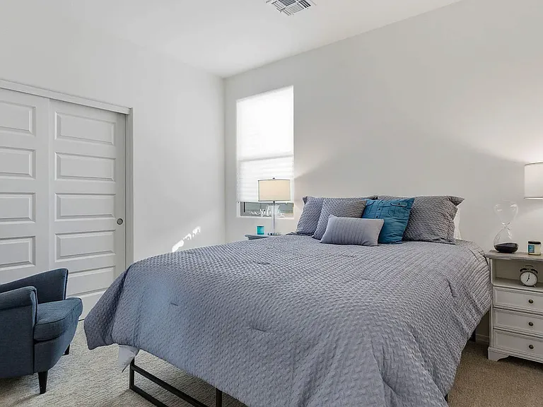 13184 N 146th Ln — Photo 14