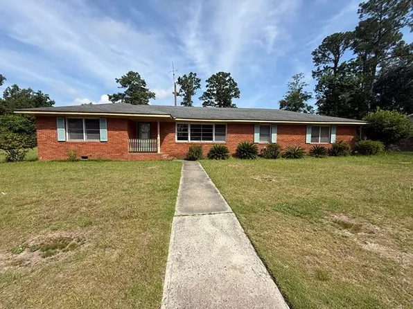 2509 Tebeau St, Waycross, GA 31501