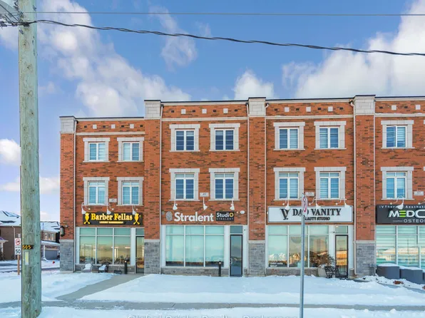 49 Burnhamthorpe Rd E, Oakville, ON L6H 7B6