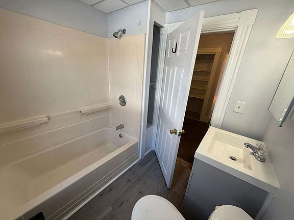 4th image of 66 Main St #2