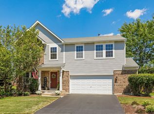 814 Glen Cove Ln, Hampshire, IL 60140