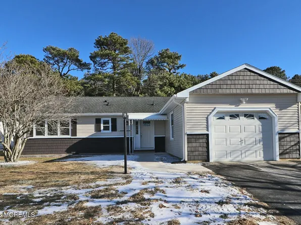 155 Cabrillo Boulevard, Toms River, NJ 08757