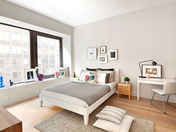 4th image of 75 Wall St APT 19A