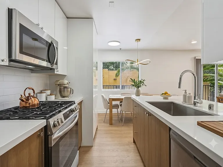 1441 S Bedford St #103 — Photo 14