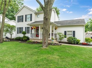 335 Greengage Cir, East Amherst, NY 14051