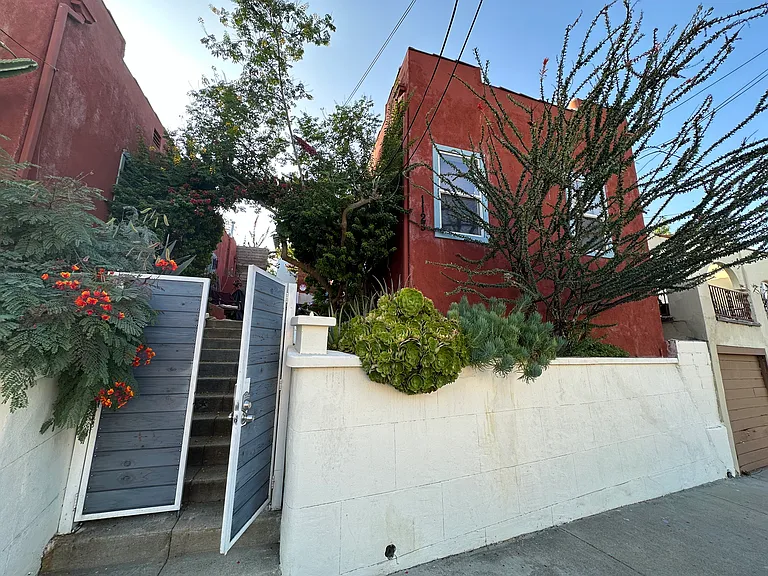 1123 Laveta Ter — Photo 13