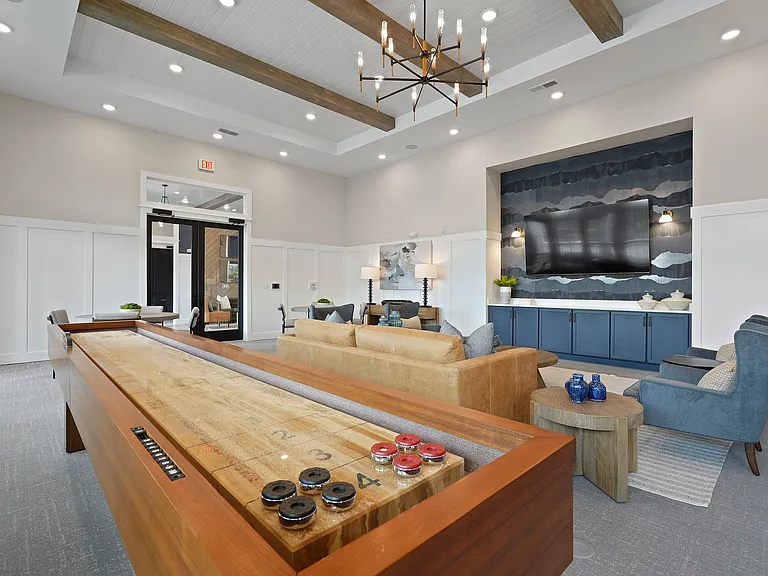 HoM at River Hills — Photo 8