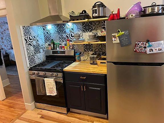 2nd image of 51 Milton St S APT 3