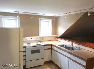 114 Maple St, Saint Johnsbury, VT 05819