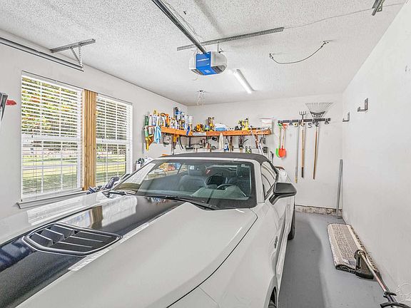 5th image of 2040 Dudley Ct