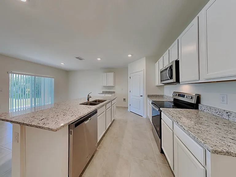 2912 Sunridge Loop — Photo 3