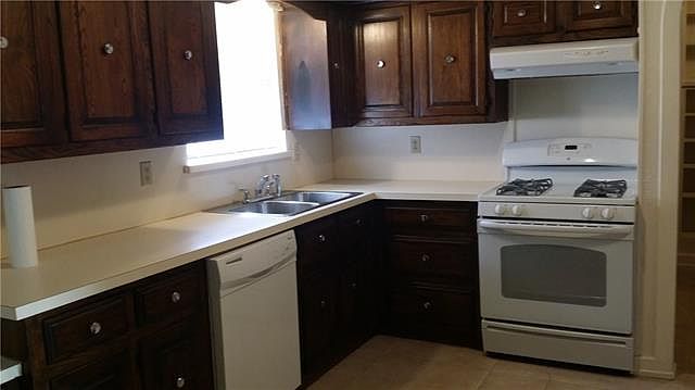 2nd image of 2466 Loyce Dr