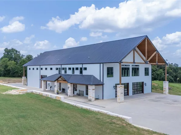 1221 Rock Creek Dr, Willis, TX 77378