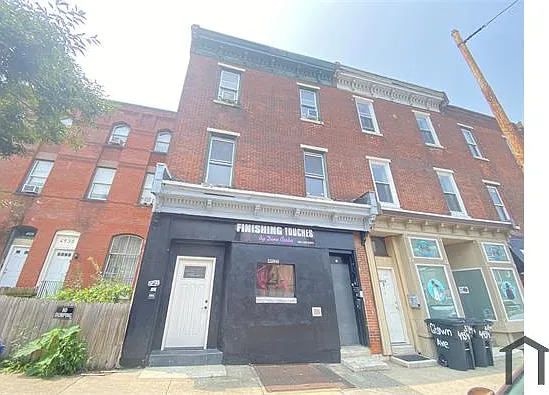 3 bed, $1,100 — Photo 1